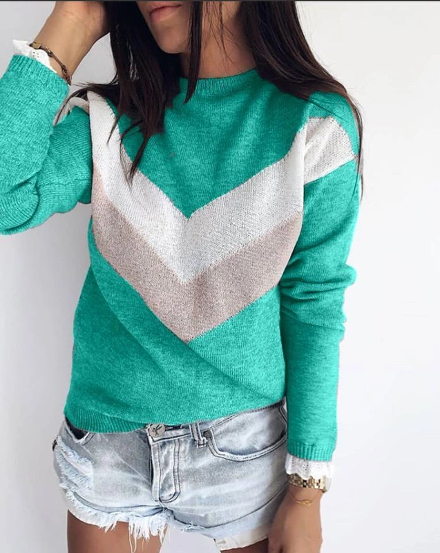 Свитер женский