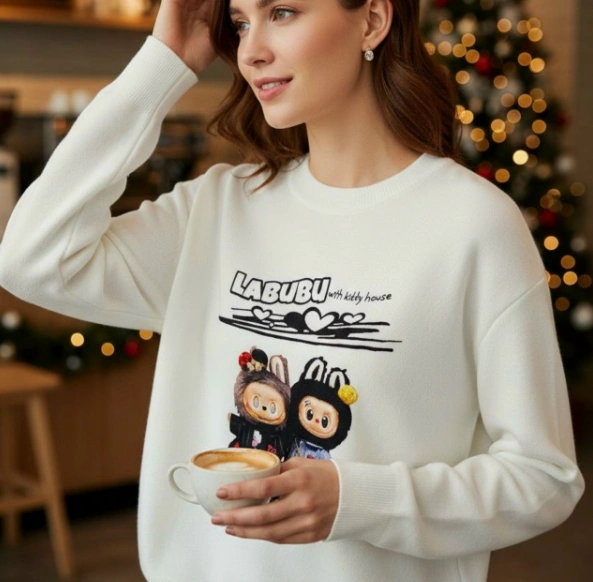 Свитер женский