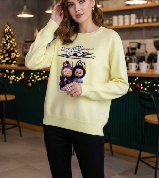 Свитер женский