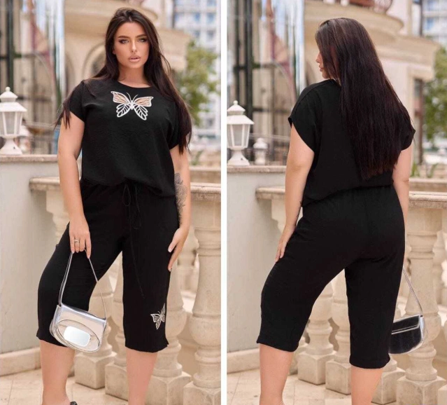 Костюм женский