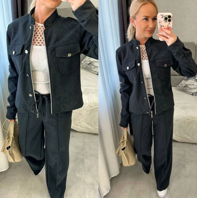 Костюм женский