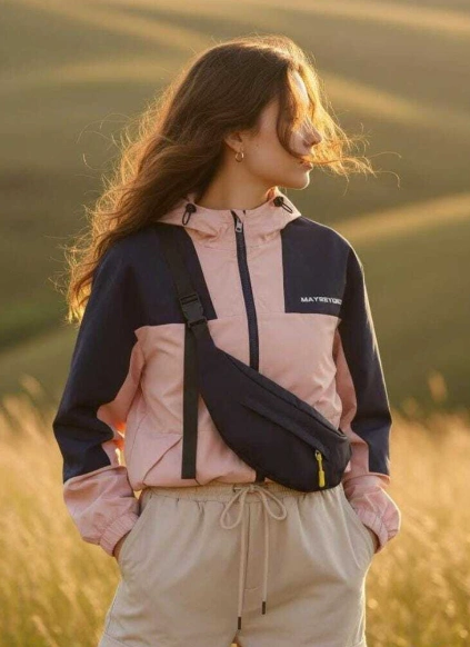 Ветровка женская