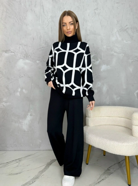 Костюм женский