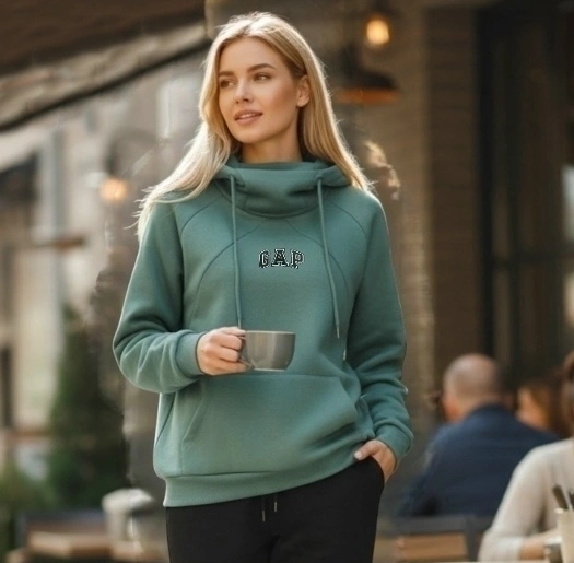 Кофта теплая женская