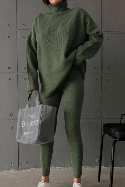 Костюм женский