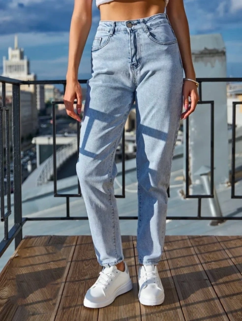 Джинсы женские